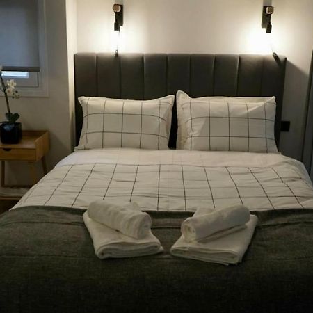 Appartamento Cosy Loft Patras Esterno foto