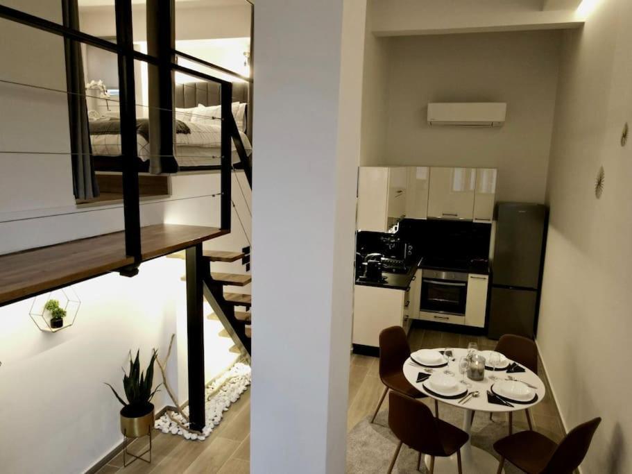 Appartamento Cosy Loft Patras Esterno foto